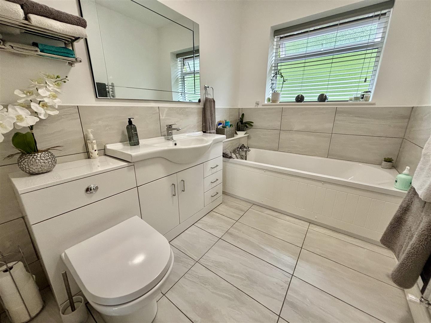 Voylart Close, Dunvant, Swansea